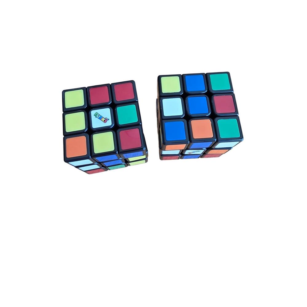 Set of 2 Rubiks cubes